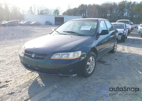 2000 Honda Accord 2.3 Se из США, поврежденный, VIN 1HGCG5670YA067215
